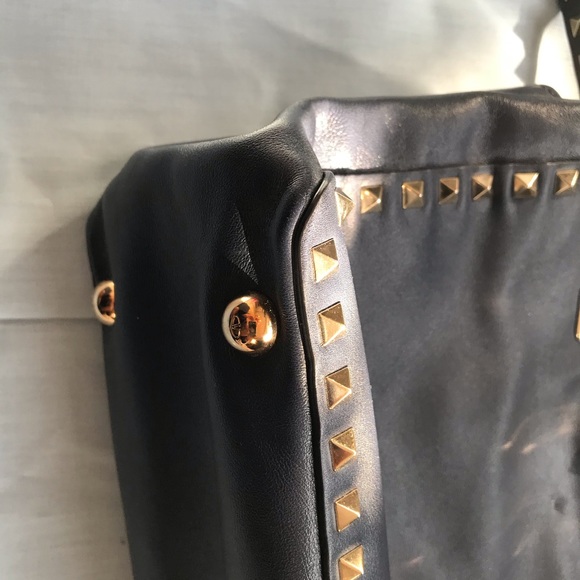 Valentino Rockstud Trapeze Tote Small Navy EUC - Picture 4 of 13